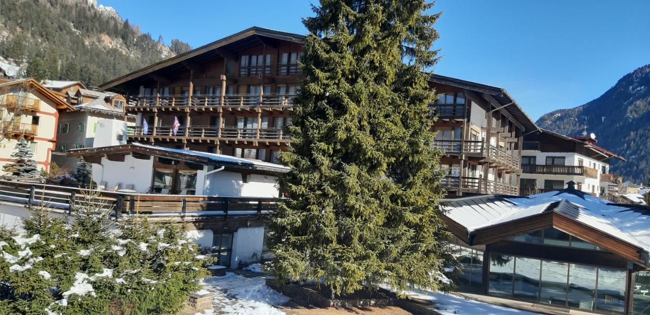 Hotel Trento Pozza di Fassa Buitenkant foto