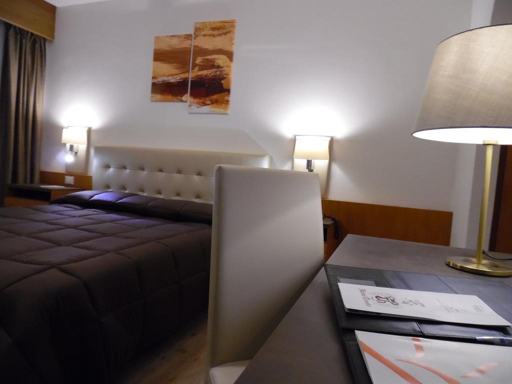 Hotel Trento Pozza di Fassa Buitenkant foto